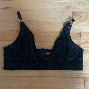 VS - XL - Black bralette